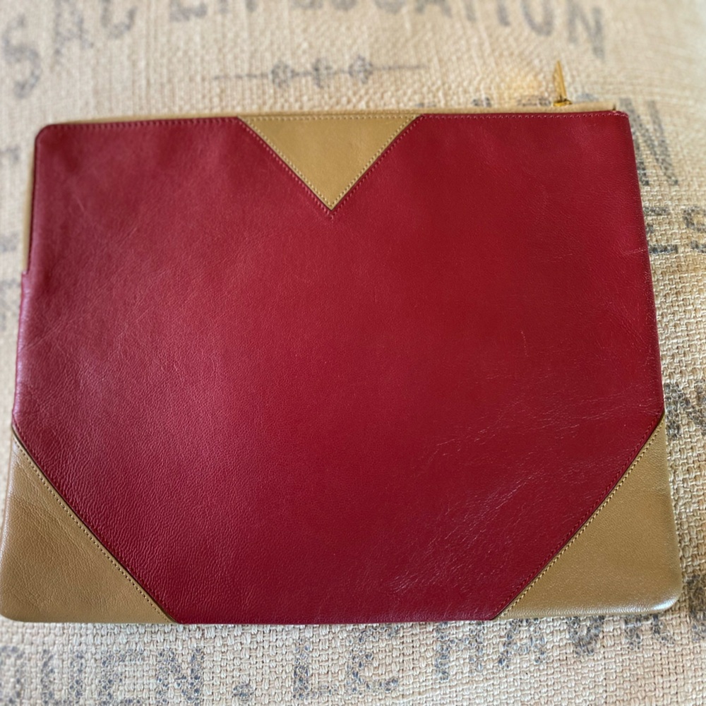 💯GUARANTEED AUTHENTIC CELINE Clutch Bag Leather - Red and Tan 
9.8” x 7.1”